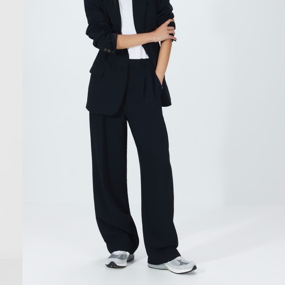 Aritzia Wilfred Effortless Pants